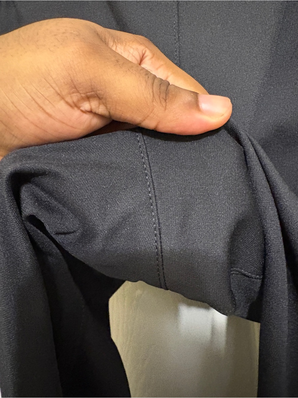 Lands' End Traditional Fit Golf Pants Black with Multiple Pockets Like New - Picture 6 of 16